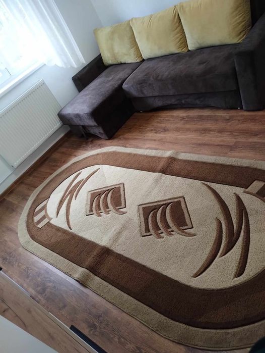 Închirierez apartament cu o camera decomandat