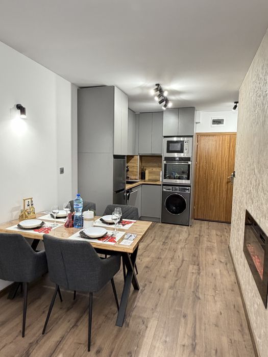 Дава се под наем Двустаен апартамент в к.к. Пампорово - 70 кв.м за 69.36 € - Снимка #1