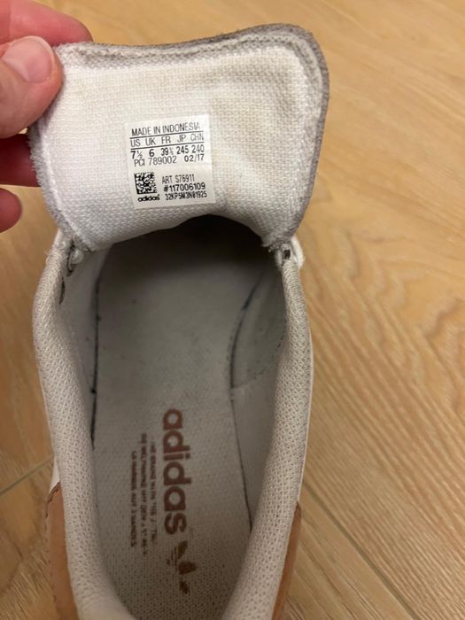 Дамски кецове на adidas