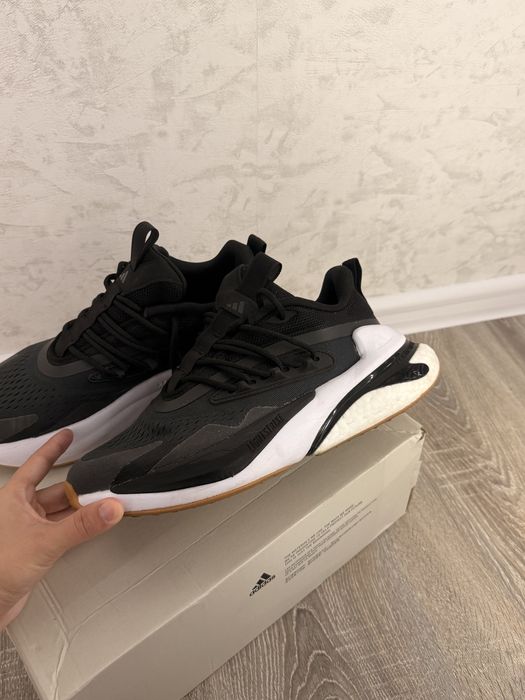 Adidas кроссовки