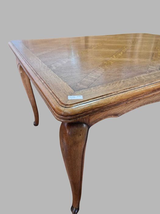 Трапезна разтегателна дъбова маса с интарзия в стил "ЛУИ XV"