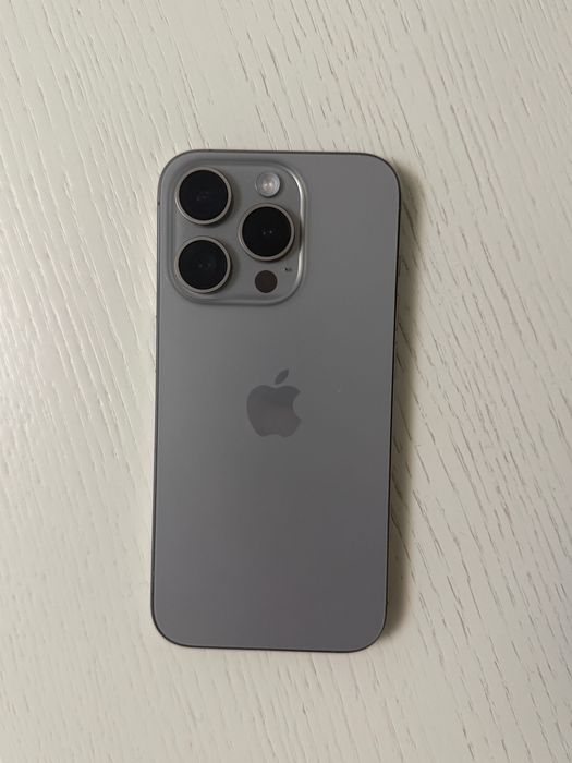 iPhone 15 pro 128 gb