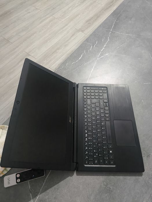 Acer core i3 7020