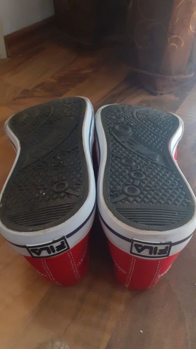 Teniși Fila Noi, nr. 42