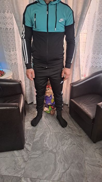 Trening baieti /bărbătesc marca NIKE