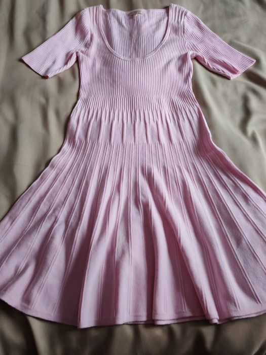 Rochie  eleganta  de  tricot