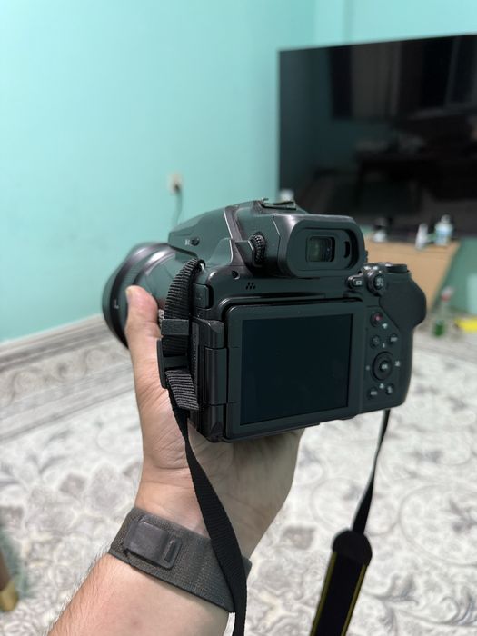Продается Nikon coolpix p1100