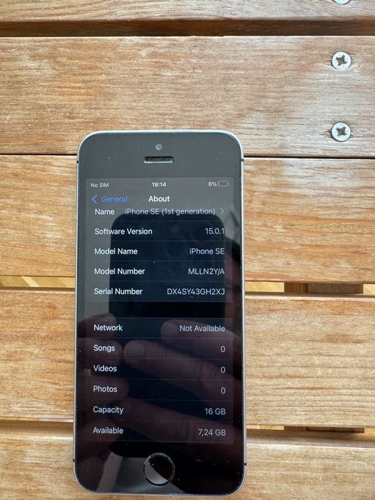 iPhone SE 16 Gb 85% батерия