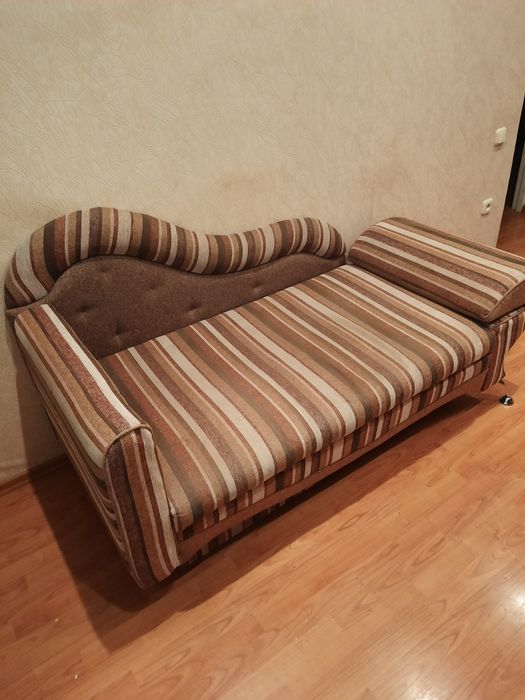 Продам диван для дома