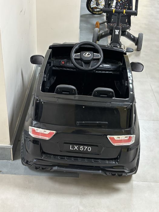 Детская машина lx570