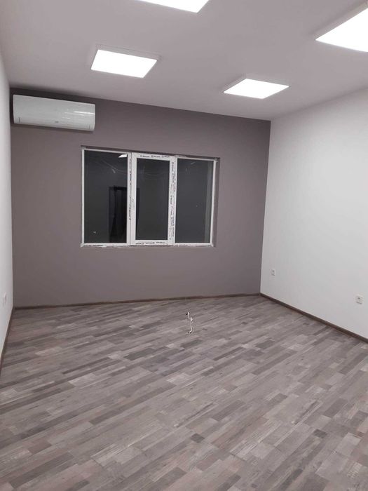 Дава се под наем Офис в Русе, Център - 53 кв.м за 306 € - Снимка #1