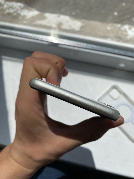 Iphone 11 whitee