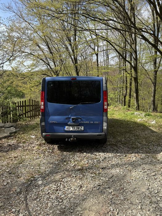 Opel Vivaro 1.9 CDTI 8+1