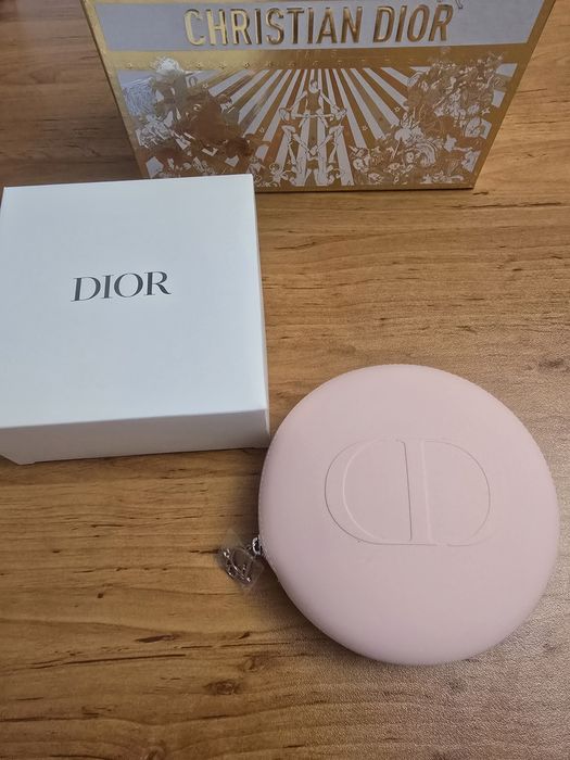 Dior оригинални несесери