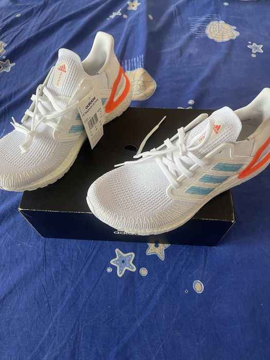 adidas ULTRABOOST 20 Primeblue