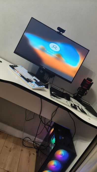 Комп ищет новую семью! Готов к приключениям!