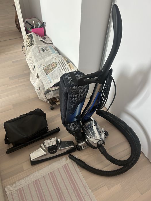 Aspirator Kirby de vânzare – calitate profesională pentru casă curată!