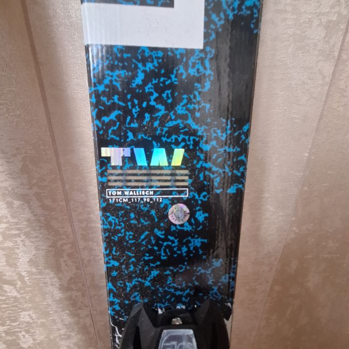 Парковые лыжи LINE Tom Wallisch