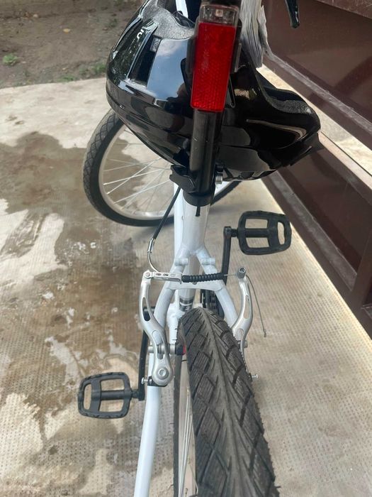 2 biciclete la fel castigate la un concurs pentru copii/cumperi 1 bicicleta 750/ cumperi 2 biciclete 700 de lei o bicicleta/am pus mai multe nr de tel