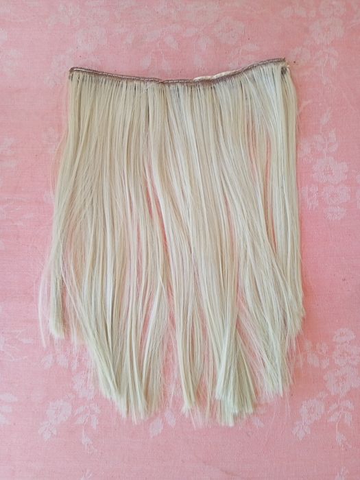 Изкуствени екстеншъни за коса