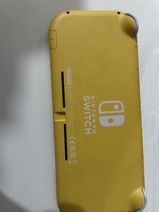 Продам Nintendo Switch Lite в отличном состоянием