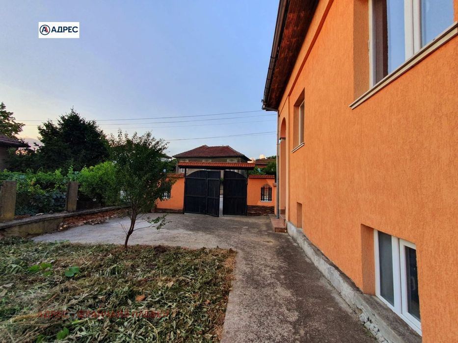 Продава се Къща в с. Коиловци, Област Плевен - 150 кв.м за 289 €/кв.м - Снимка #2