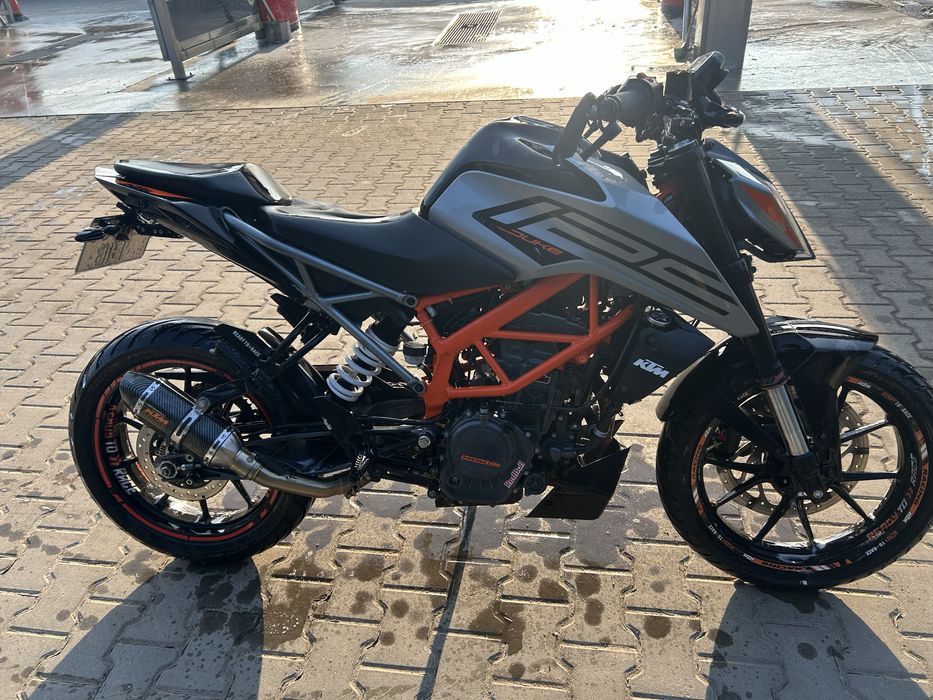 Ktm duke 125 2021 A1