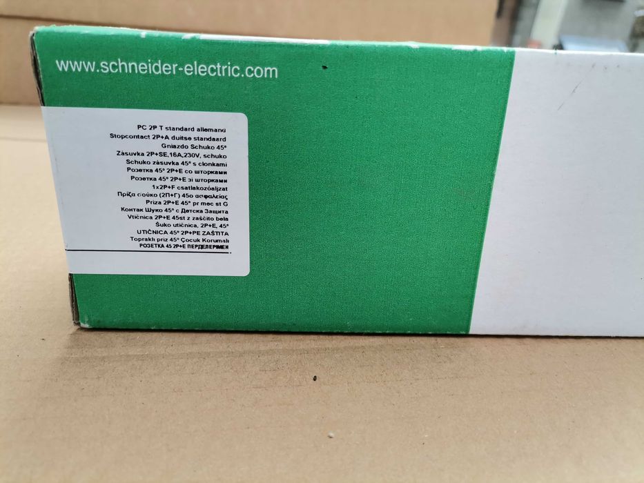 Контакт шуко Schneider , 16A,250V, бял