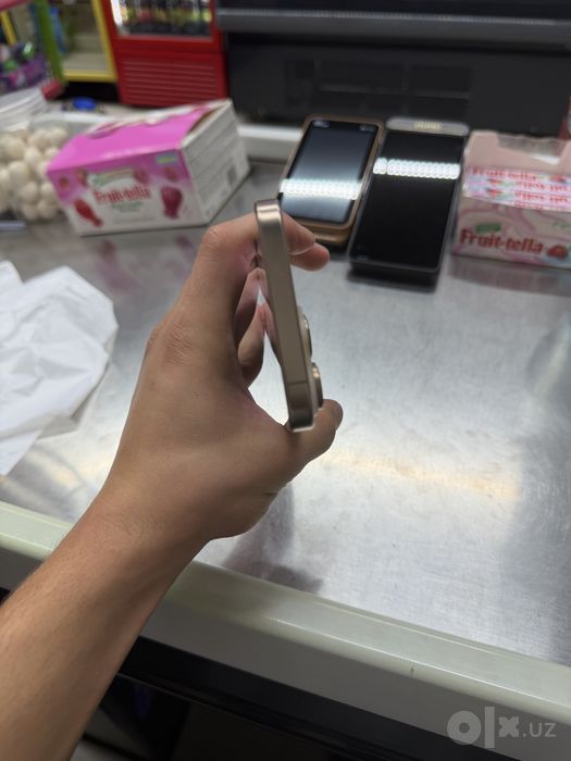 Iphone 16 pro max xolatlari ideal