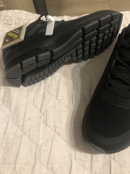 Зимние кроссовки адидас 20000 тг