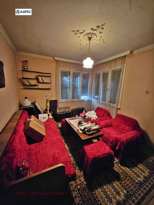 Продава се Етаж от къща в Плевен, Сторгозия - 83 кв.м за 891 €/кв.м - Снимка #6