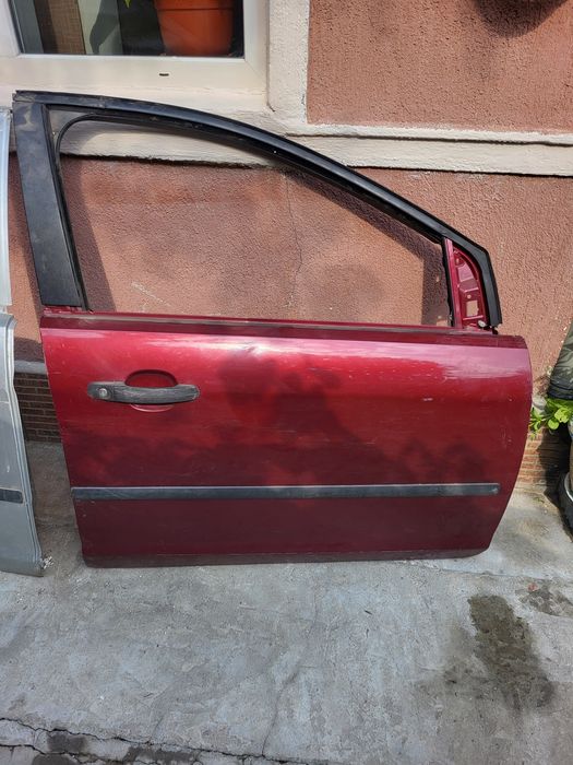 Uși de vânzare pt un ford