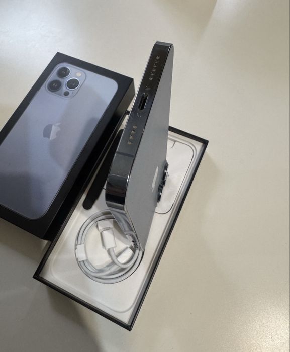 Unic Proprietar Iphone 13 Pro Max 256 GB Sierra Blue
