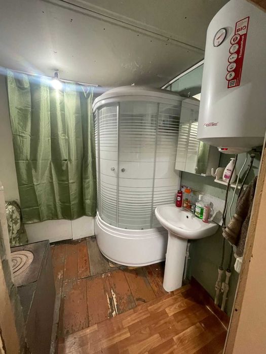 Продам дом в тихом районе.