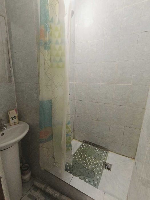 Продам однокомнатную Центр