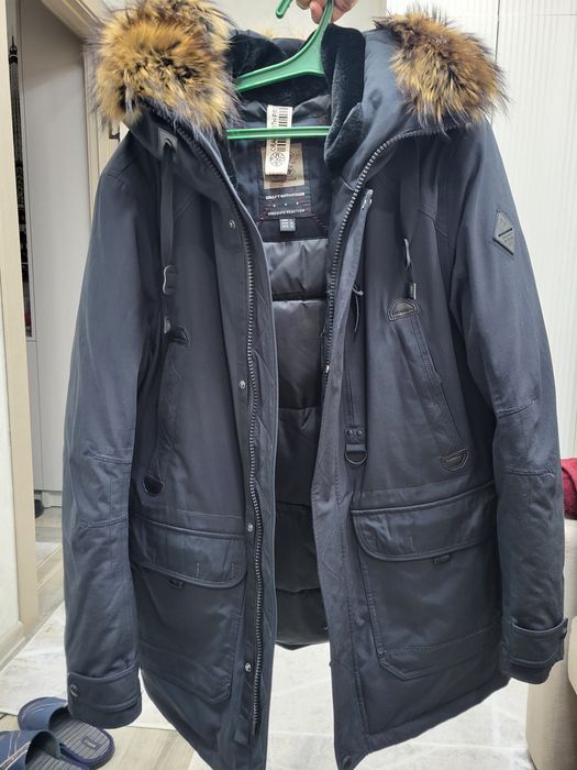 Зимняя куртка теплая