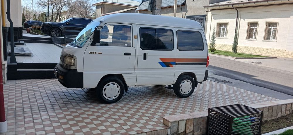 Damas sotiladi 1997 yil