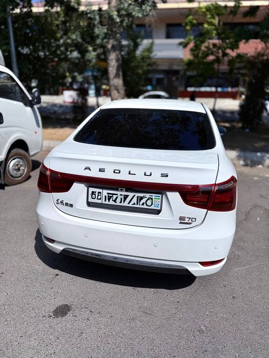 DongFeng elektromobil E70