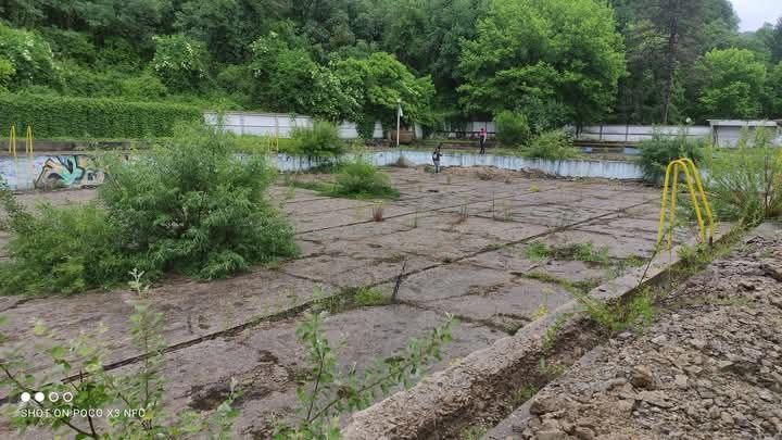 Кърти чисти извозва