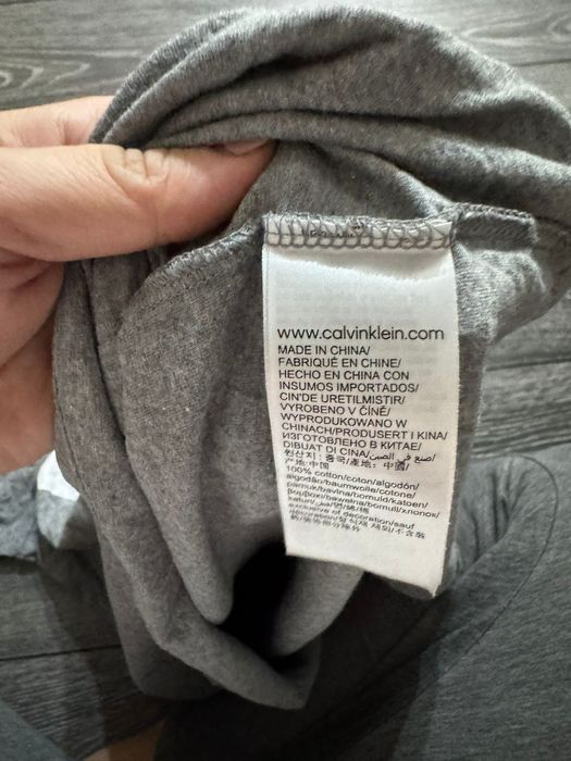 Tricou Calvin Klein marimea XL impecabil