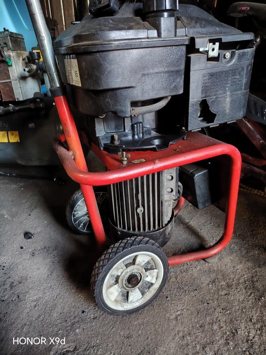 Продам генератор бензиновый