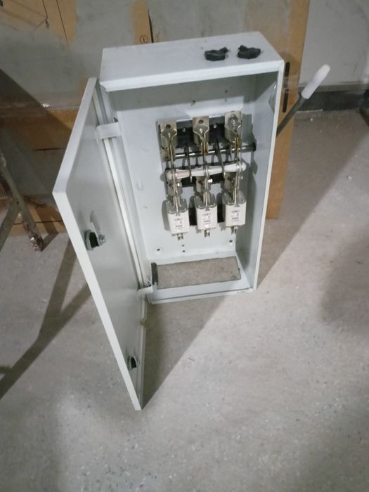 Эл.шит в отличном состоянии