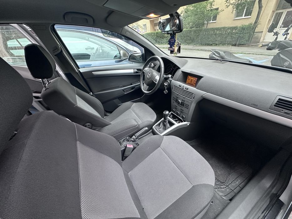 Opel Astra H 1.4 (67.000km  !)