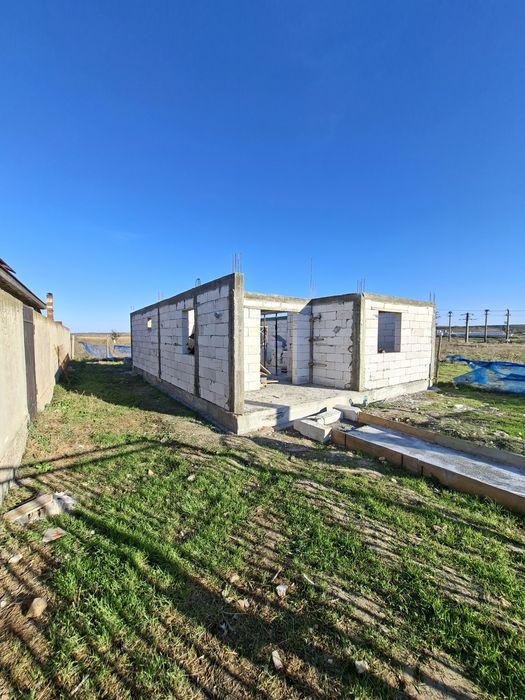 Vand  Casă P+M in Poarta Alba Nord