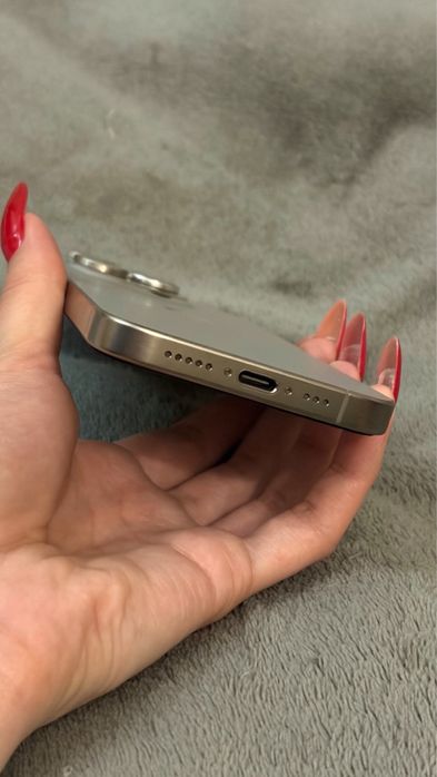 Продам iphone 15 pro