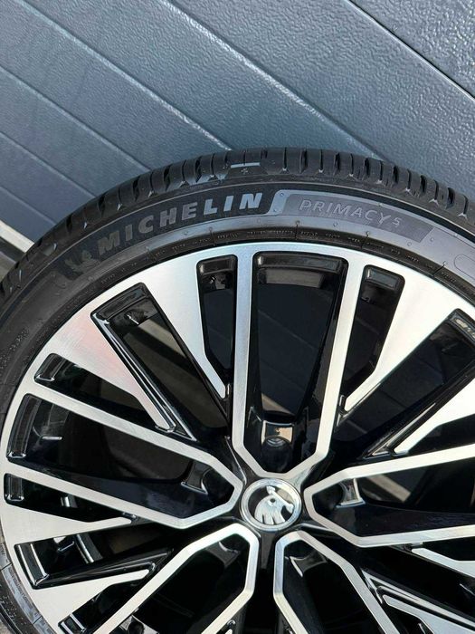 Vand jante aliaj bicolor 5x112 R19 cu anvelope Michelin 235 /40 R19, Vw Skoda Audi Mercedes BMW