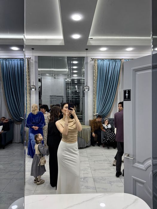 продам белую юбку от Lichi