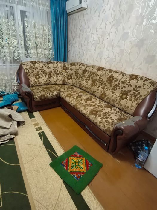 Отдам даром два дивана