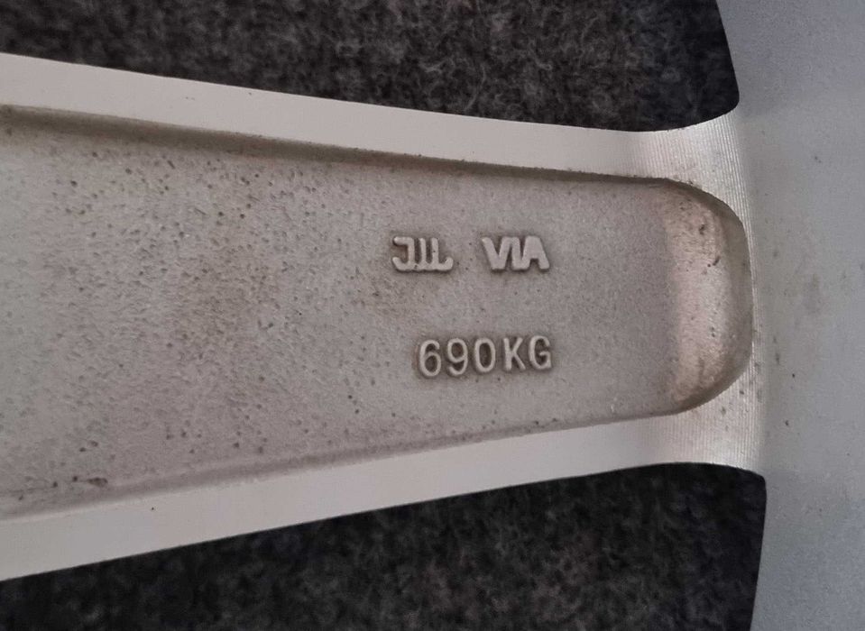 Диски Vossen R19 5×114.3