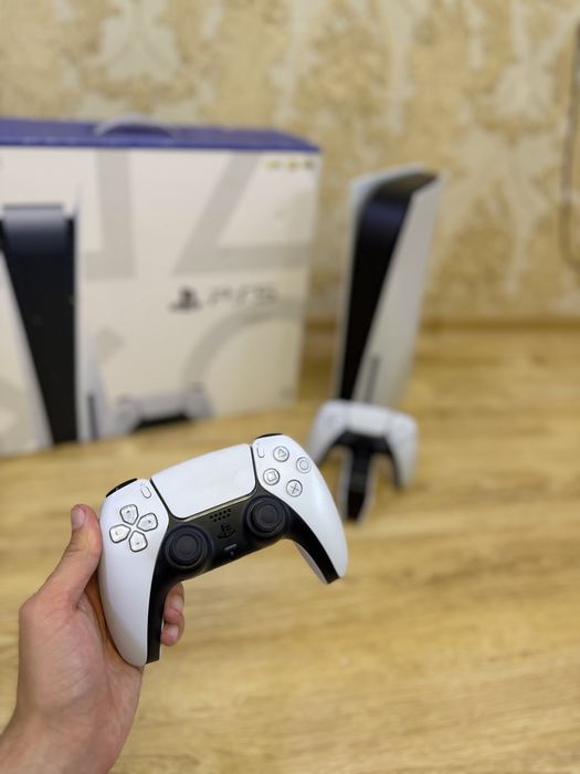 PlayStation 5 825Gb